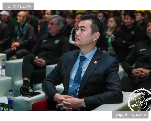 从职业低谷到营销翻身仗：浙江FC如何借力国际热点，突破粉丝增长瓶颈？