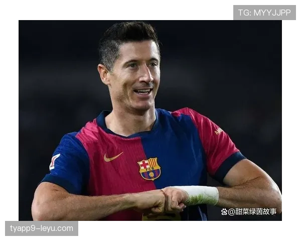 莱万多夫斯基沙特转会传闻加剧，未来动向引发关注