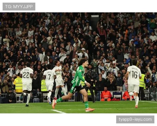 西甲联赛:皇马延续不败战绩,近期强势表现引关注 西甲联赛:皇马延续不败战绩,近期强势表现引关注