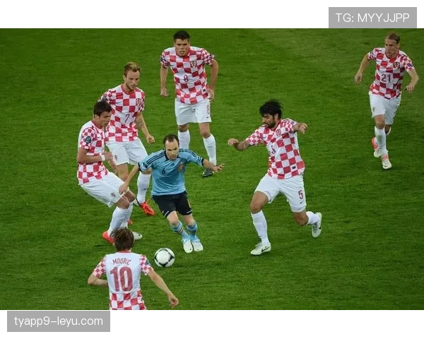 德布劳内 vs 伊涅斯塔：中场大师历史地位差距在哪